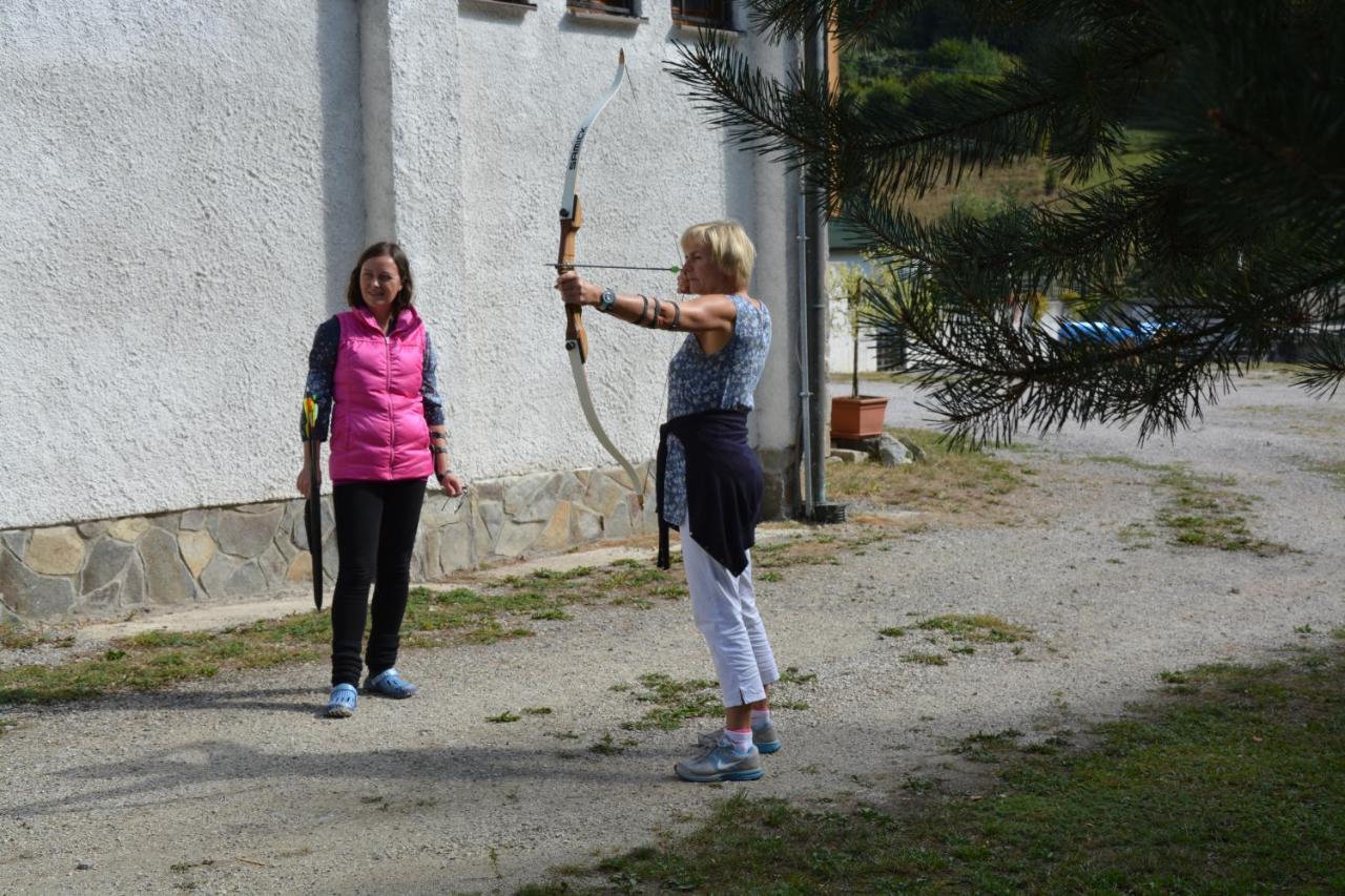 Hotel Brainy Krasno nad Kysucou Bagian luar foto